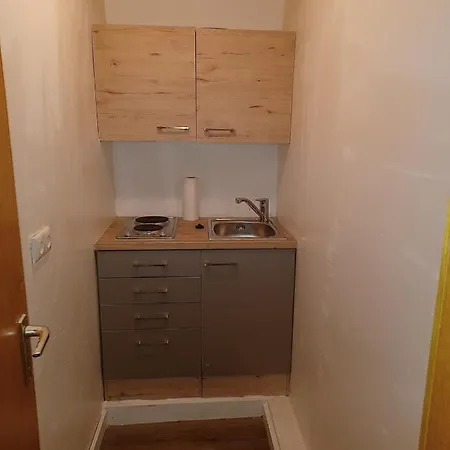 Dachwohnung, Monteurs Wohnung Oder Auch Fuer Ferienwohnung Geeignet *